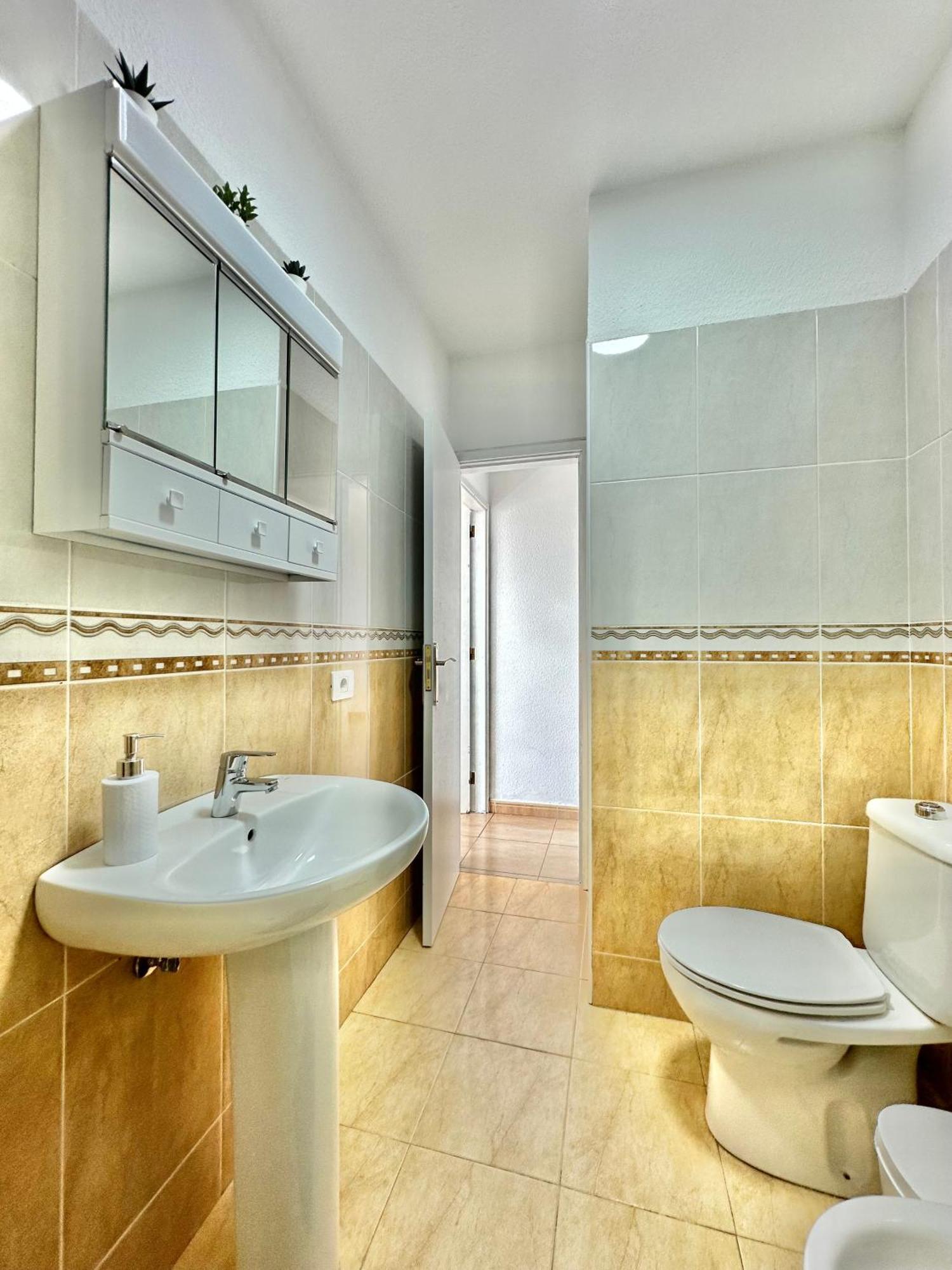 ארונה Sunbeach Apartment מראה חיצוני תמונה